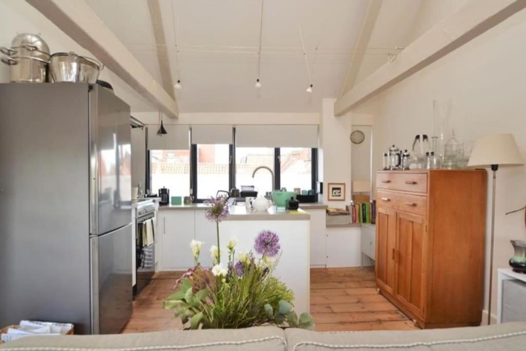 Contractor And Family Friendly Grade II Townhouse- 3 Bedrooms- Free Parking Norwich Exterior foto