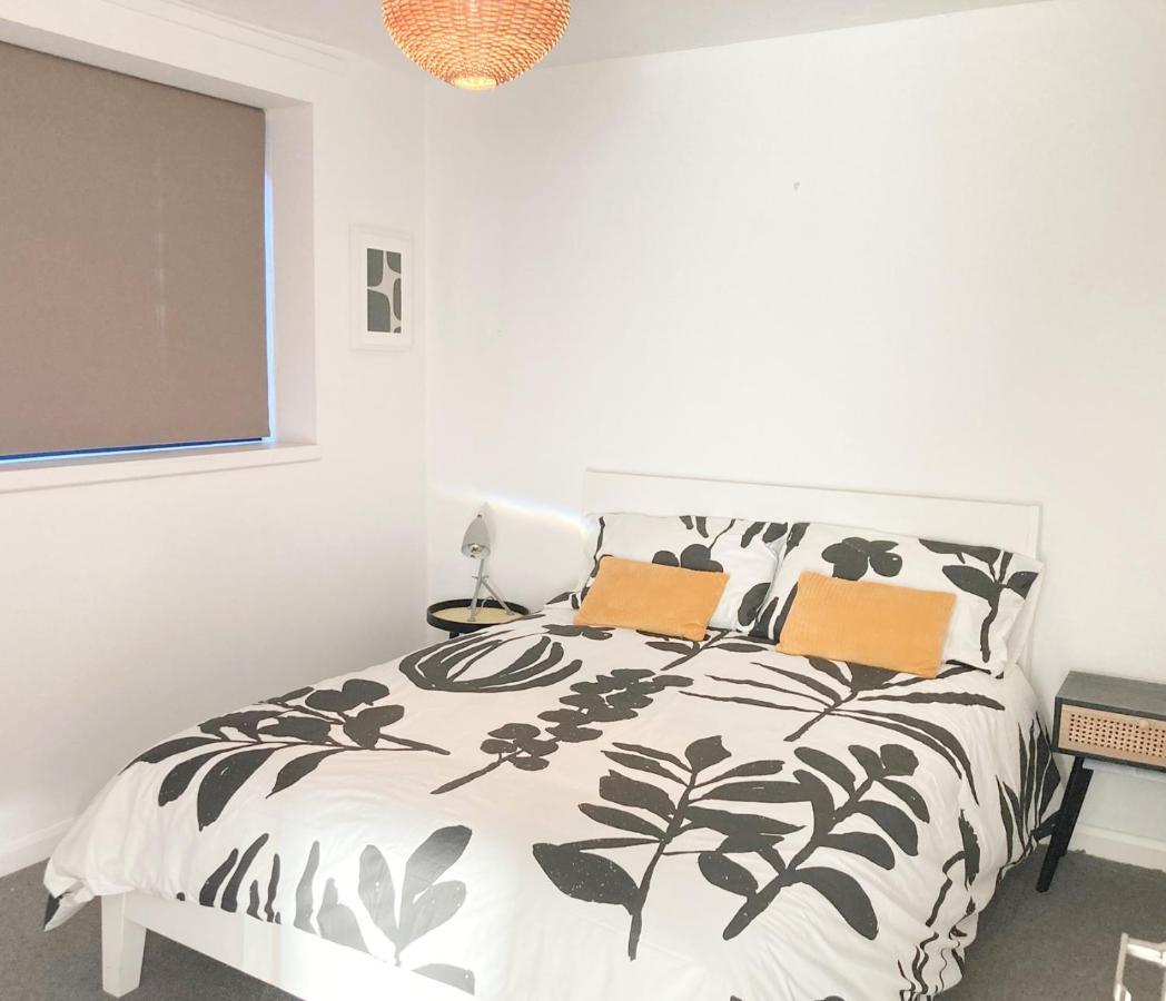 Contractor And Family Friendly Grade II Townhouse- 3 Bedrooms- Free Parking Norwich Exterior foto