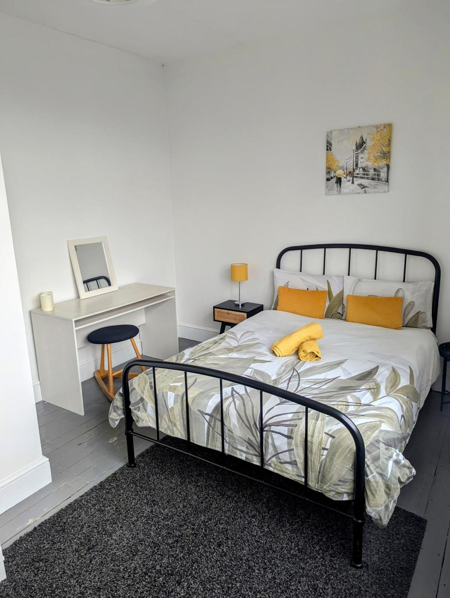 Contractor And Family Friendly Grade II Townhouse- 3 Bedrooms- Free Parking Norwich Exterior foto