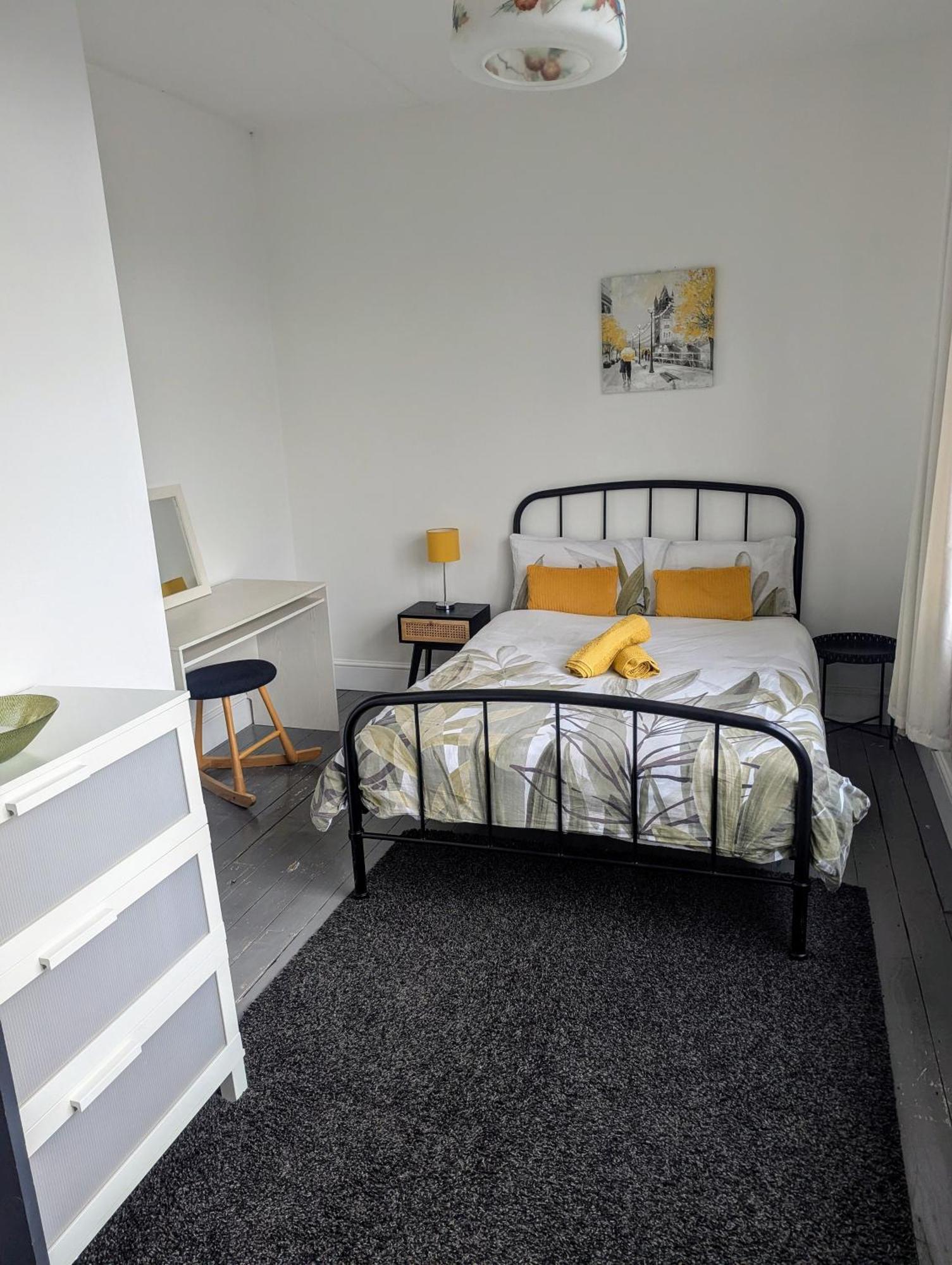 Contractor And Family Friendly Grade II Townhouse- 3 Bedrooms- Free Parking Norwich Exterior foto