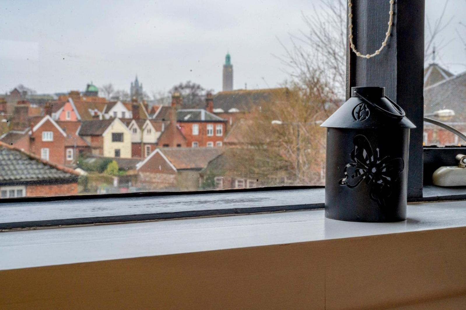Contractor And Family Friendly Grade II Townhouse- 3 Bedrooms- Free Parking Norwich Exterior foto